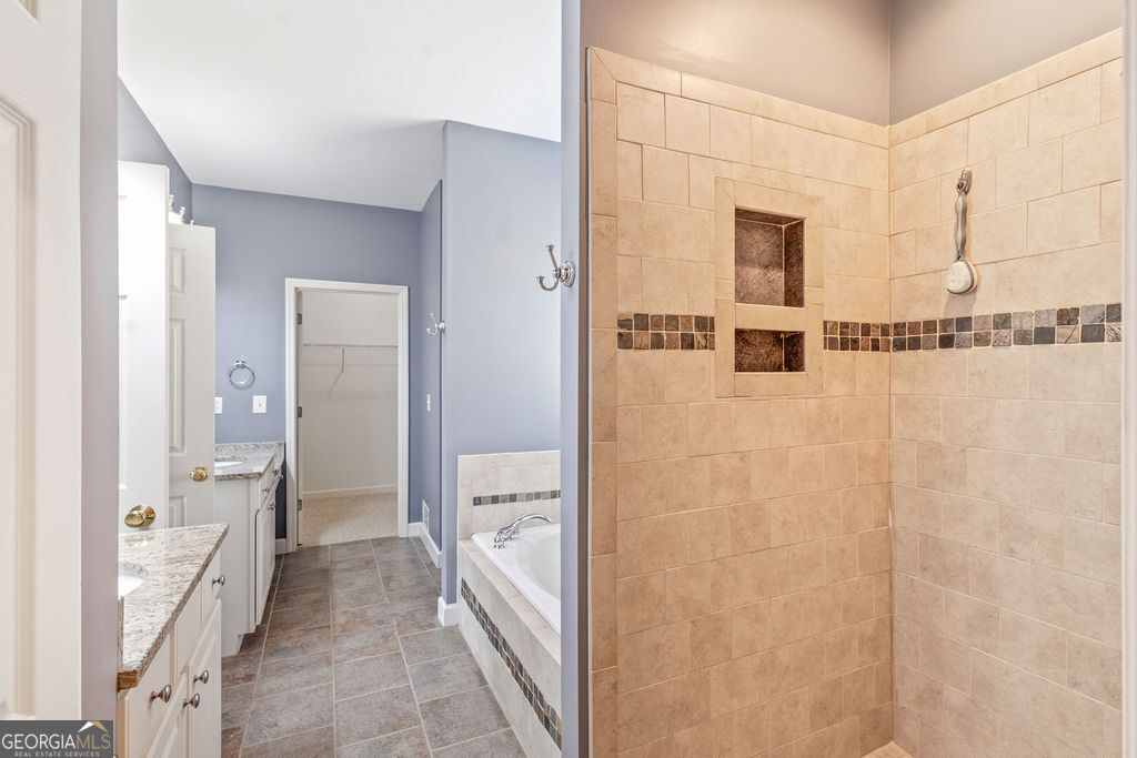 188 Ball Street Property Photo 24