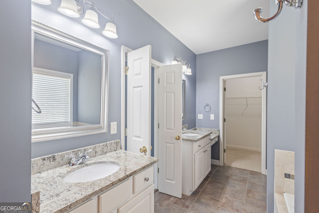 188 Ball Street Property Photo 25