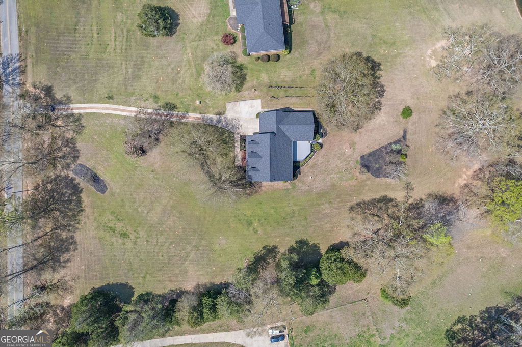 188 Ball Street Property Photo 40