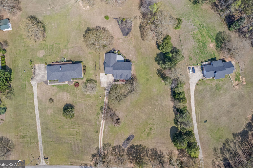 188 Ball Street Property Photo 41