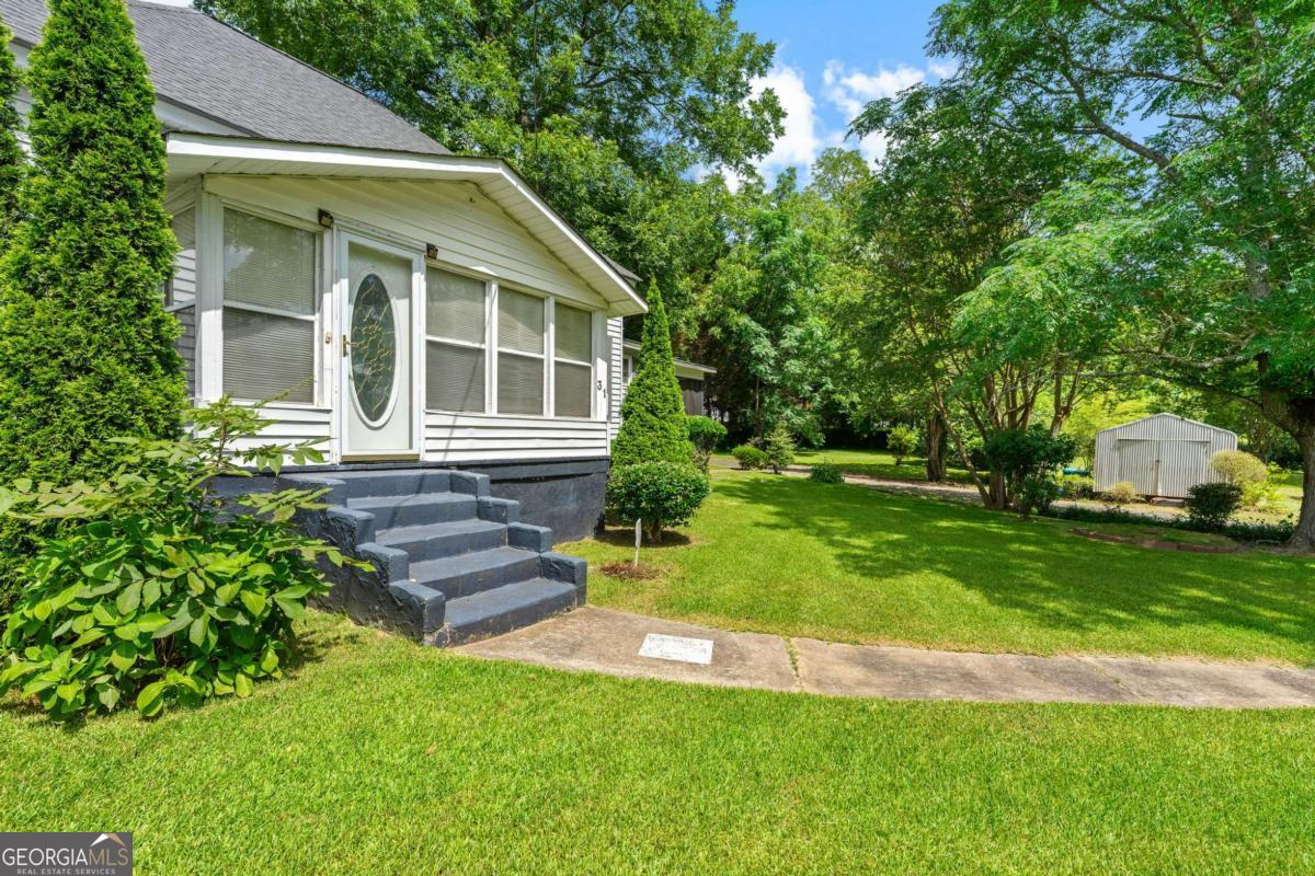 31 Elm Street Property Photo 2