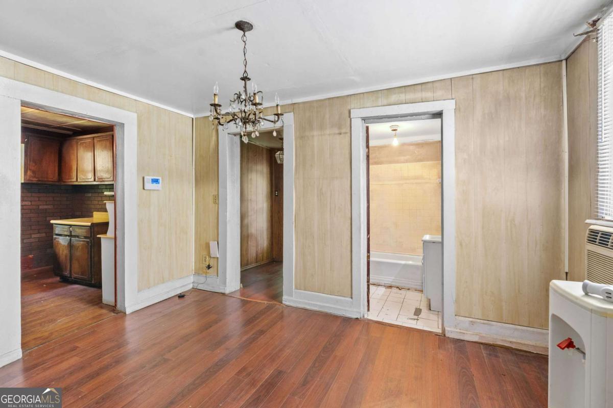 31 Elm Street Property Photo 9