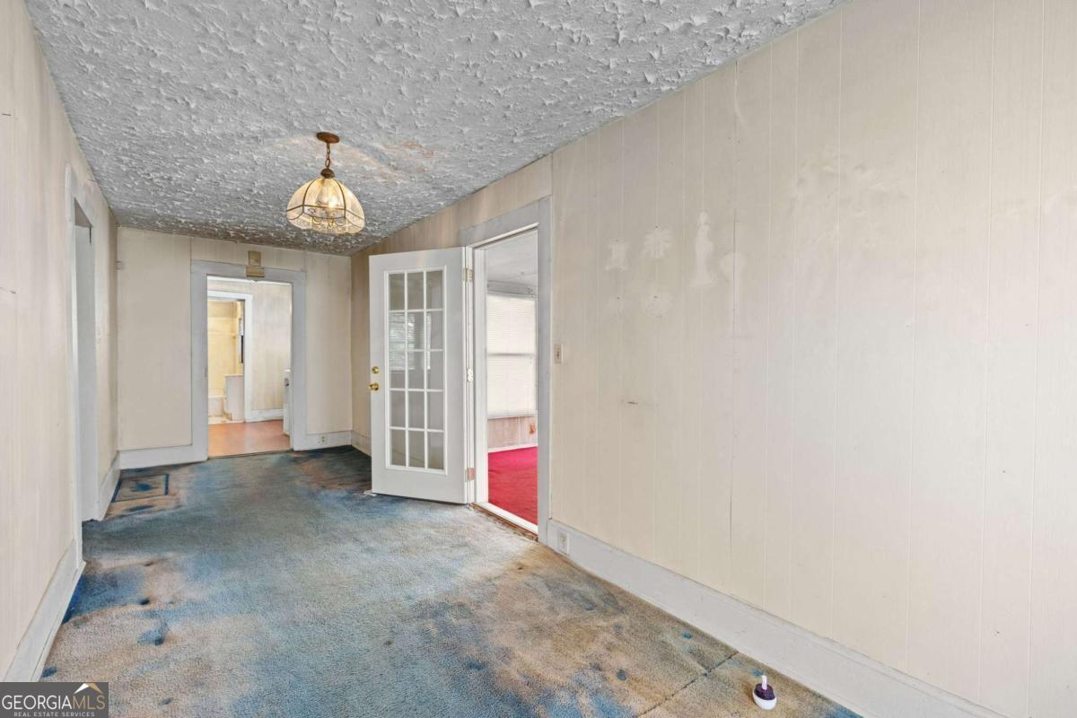 31 Elm Street Property Photo 15