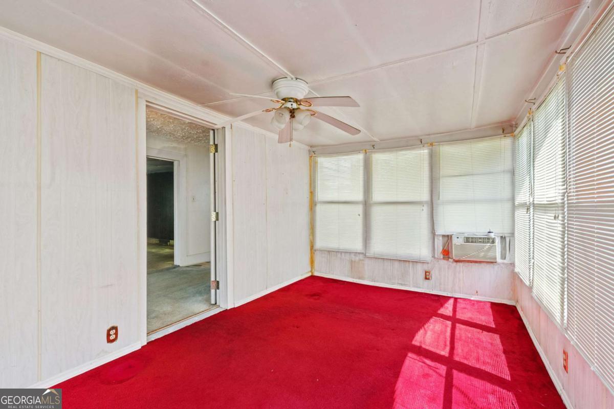 31 Elm Street Property Photo 18