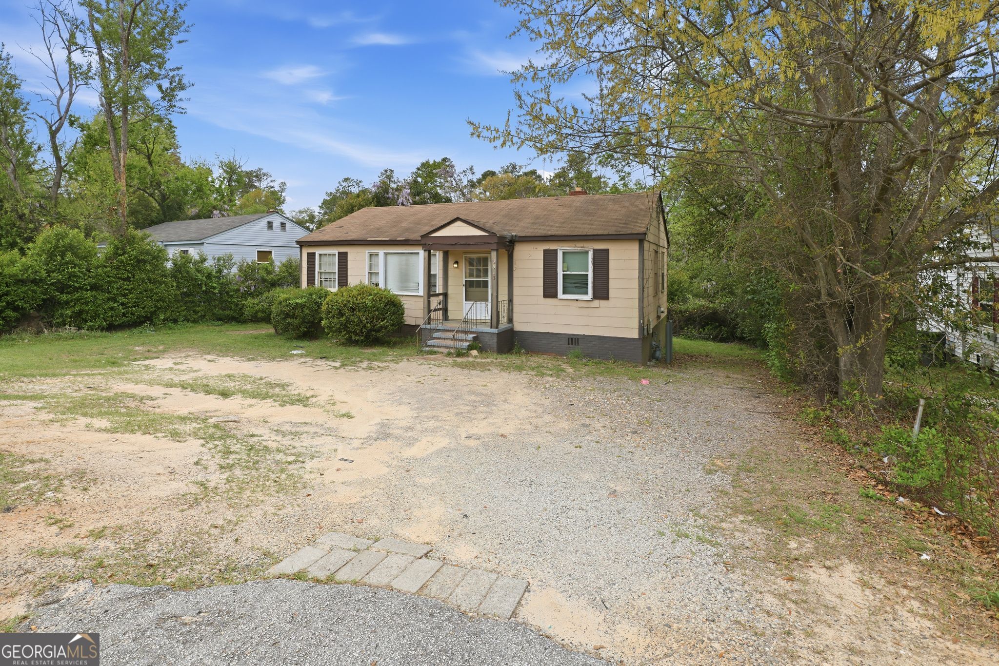 2413 Ruby Drive Property Photo 4