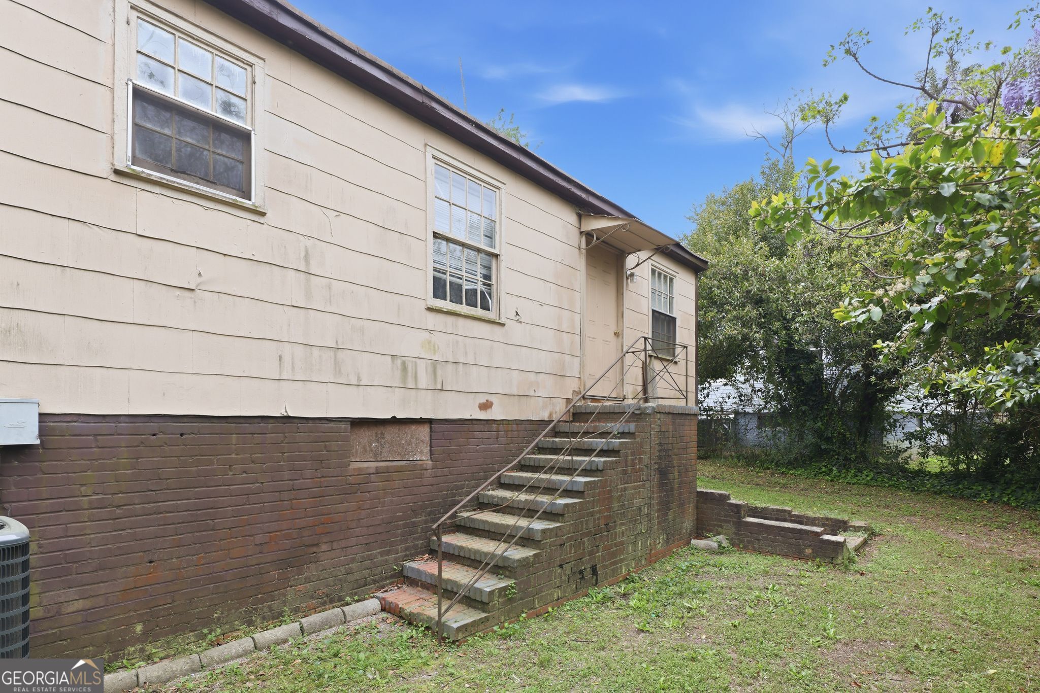2413 Ruby Drive Property Photo 6
