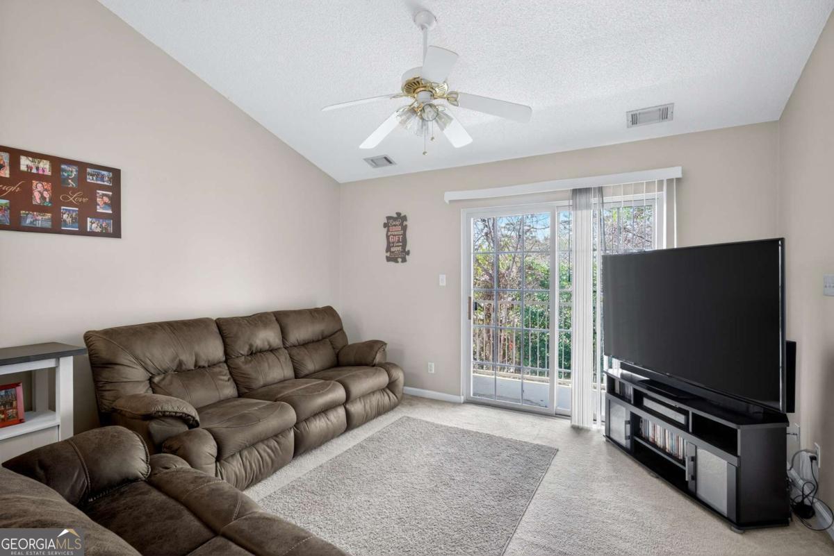 310 Tibet Avenue # 8 Property Photo 6
