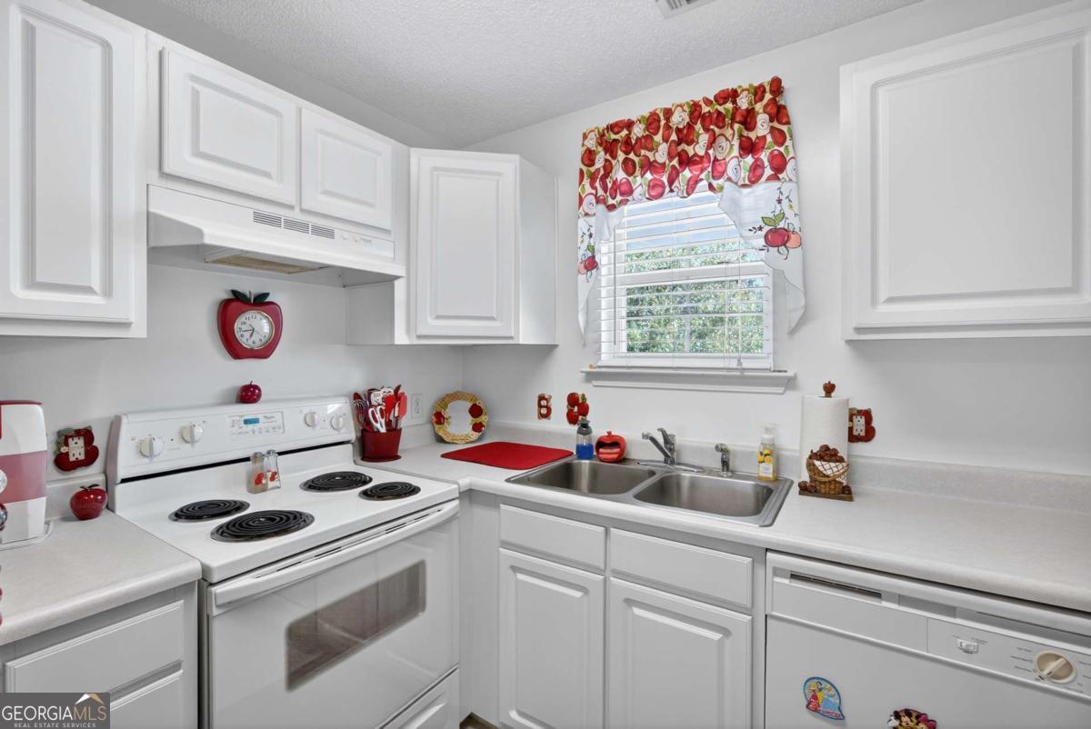 310 Tibet Avenue # 8 Property Photo 13