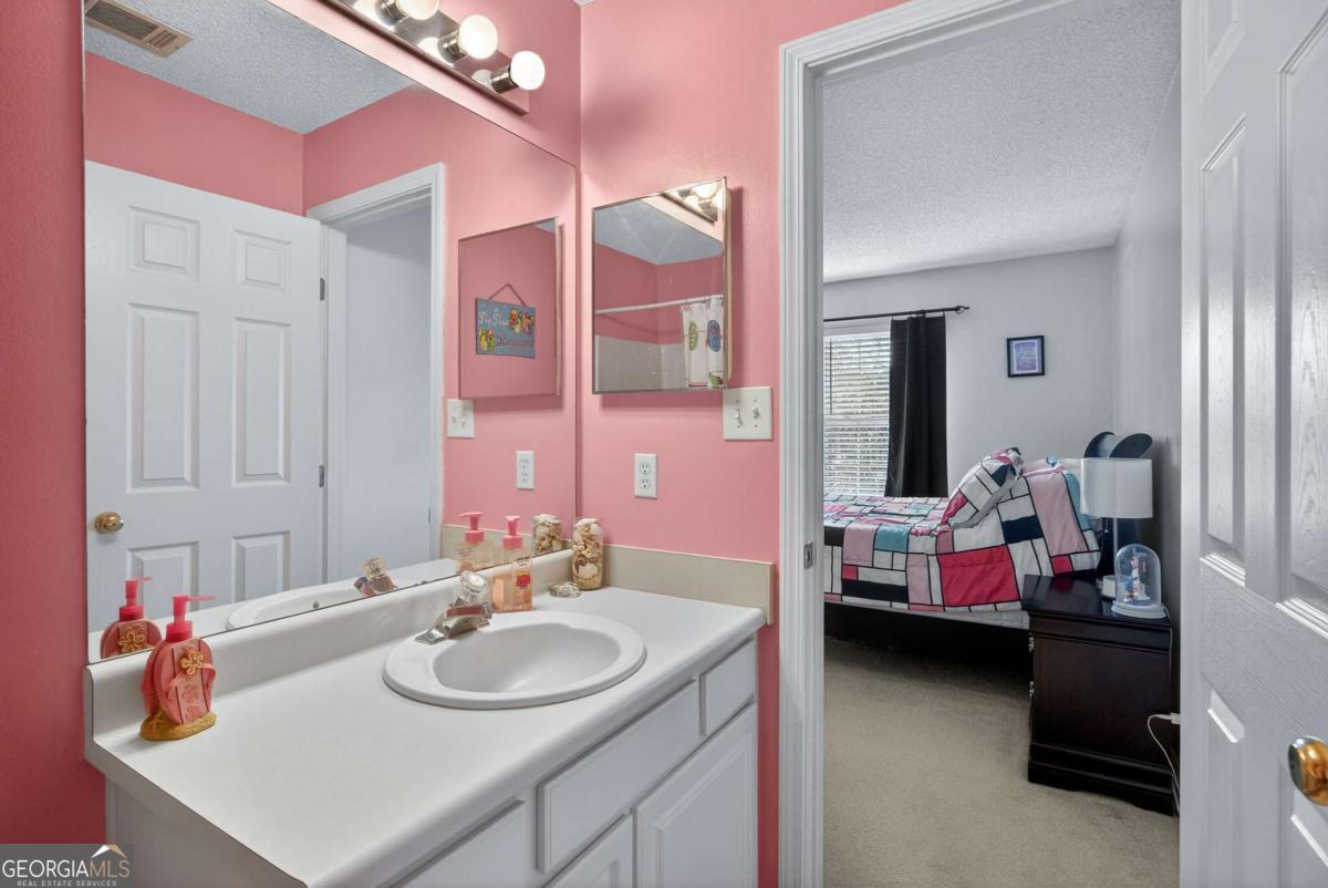 310 Tibet Avenue # 8 Property Photo 17