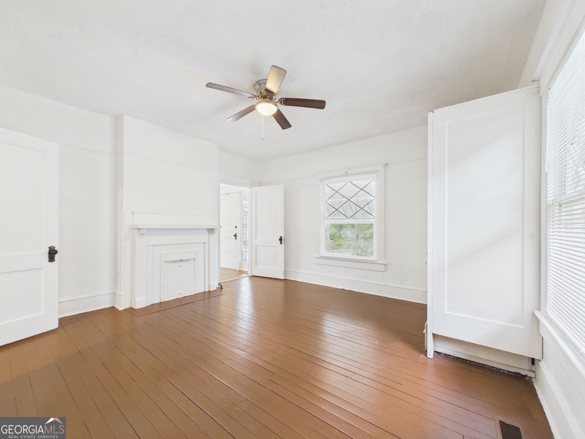 1153 Hendley Street Property Photo 12
