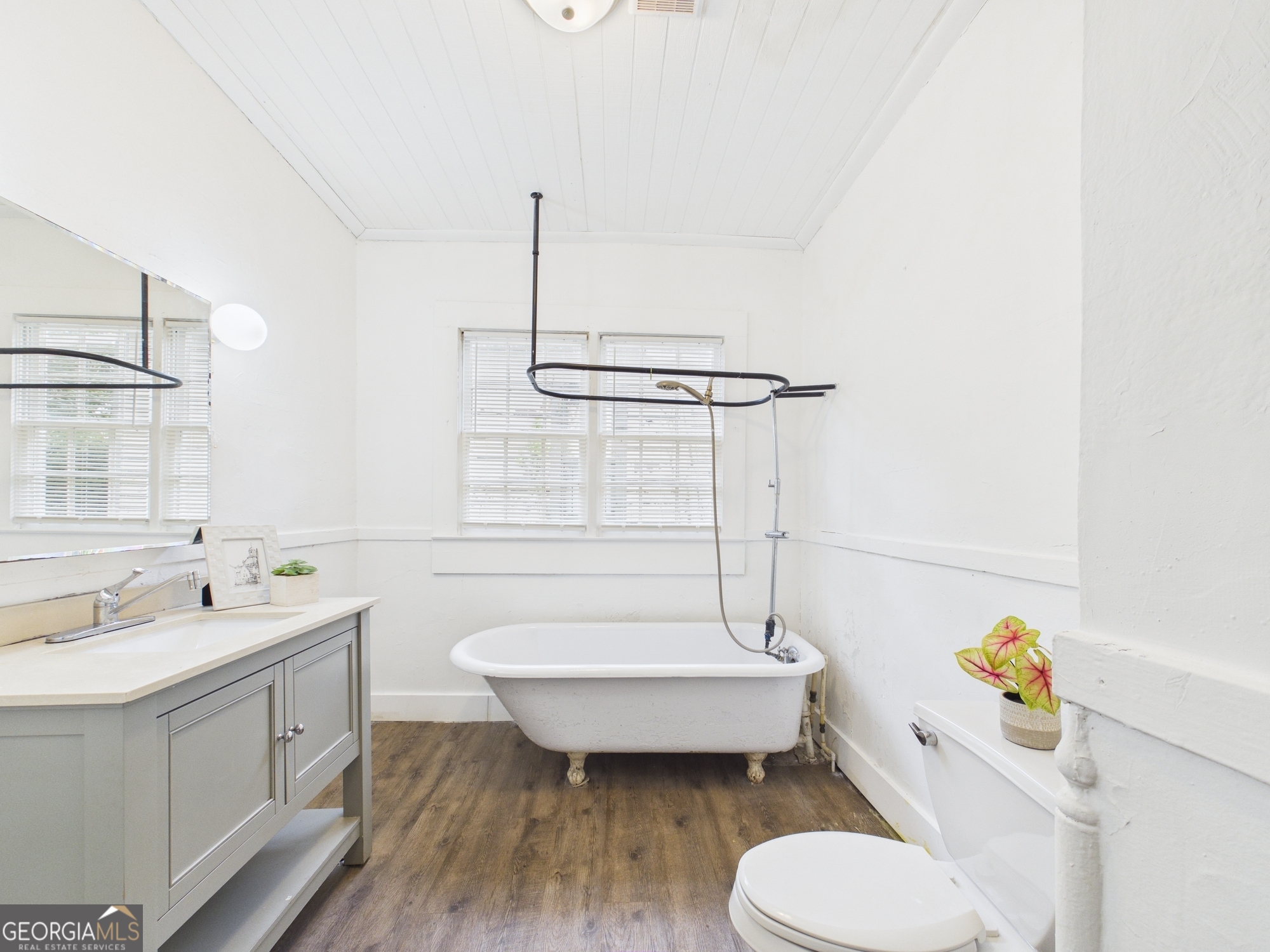 1153 Hendley Street Property Photo 15