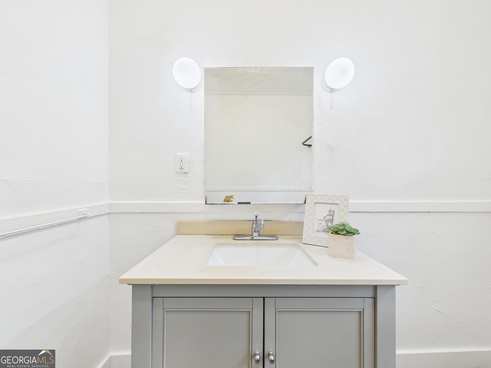 1153 Hendley Street Property Photo 17