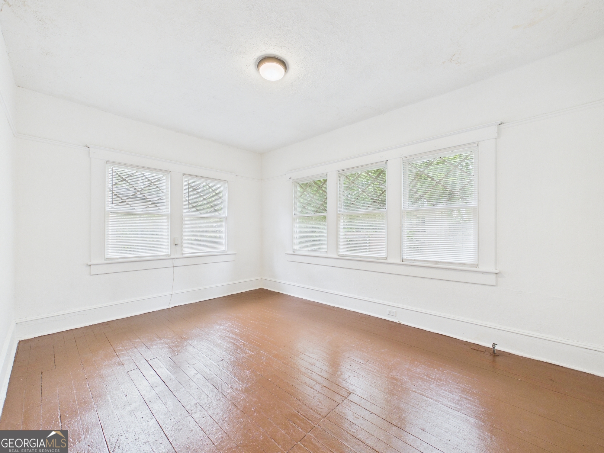 1153 Hendley Street Property Photo 23
