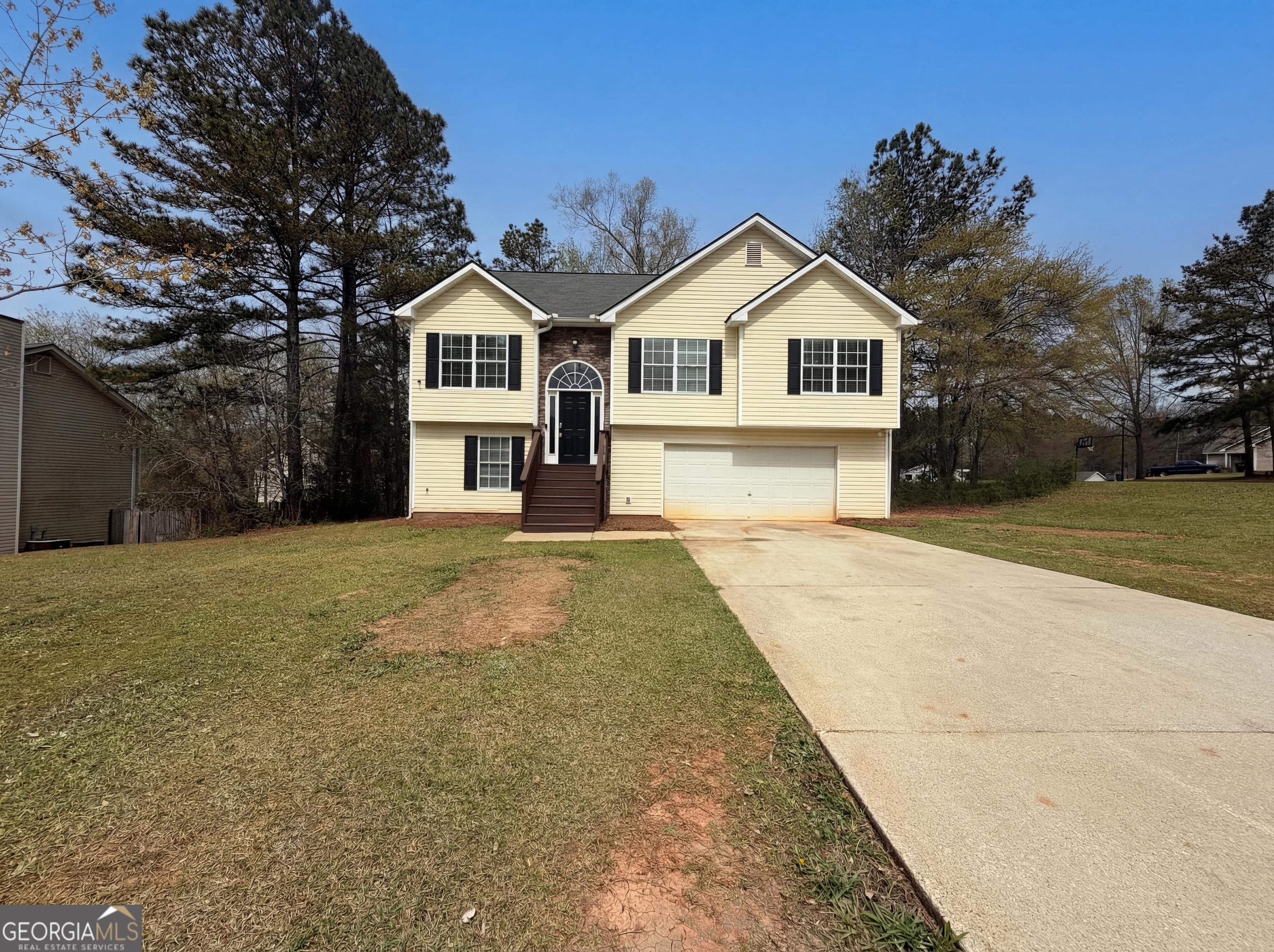 479 Clearwater Way Property Photo 1