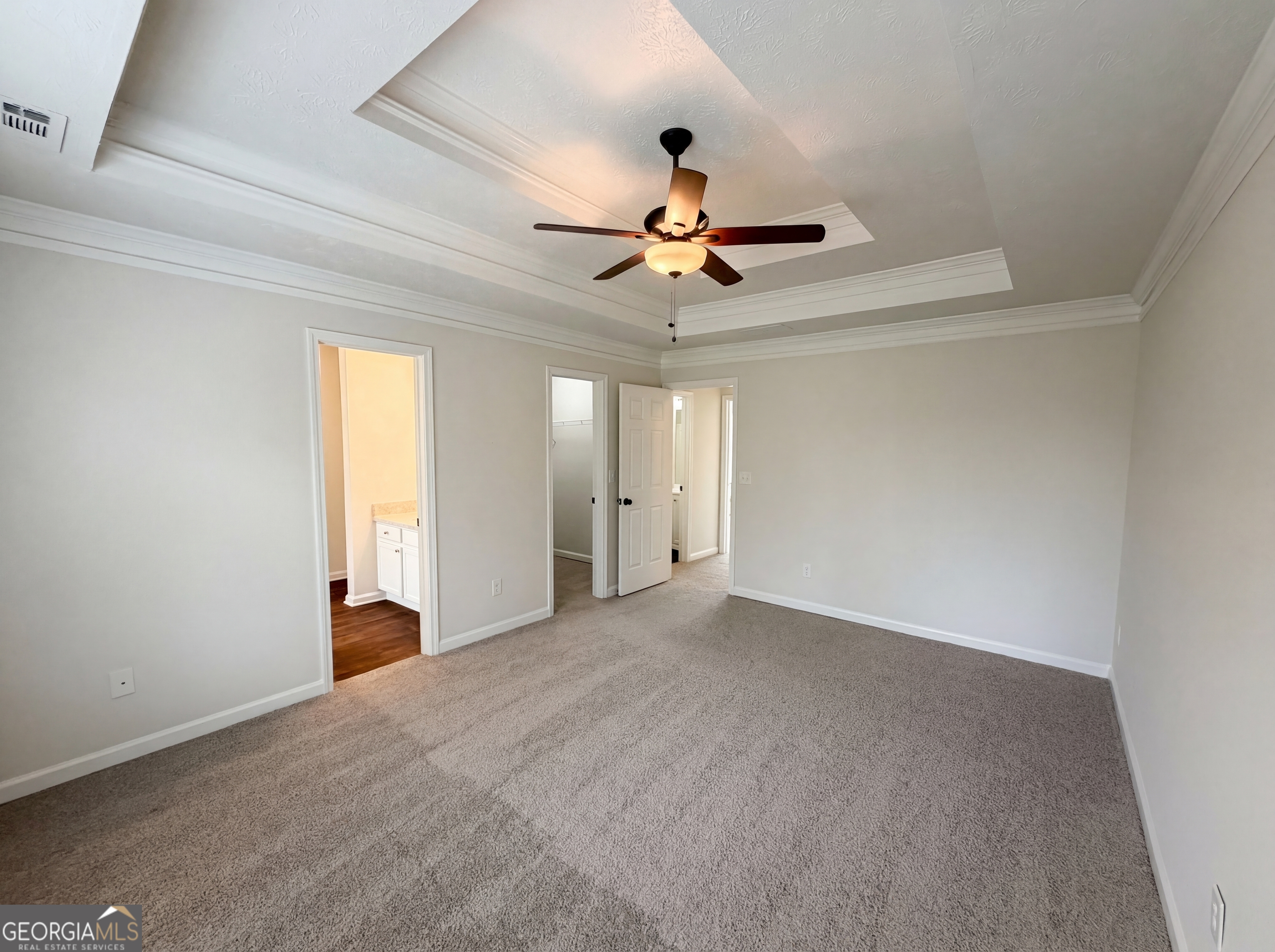 479 Clearwater Way Property Photo 4