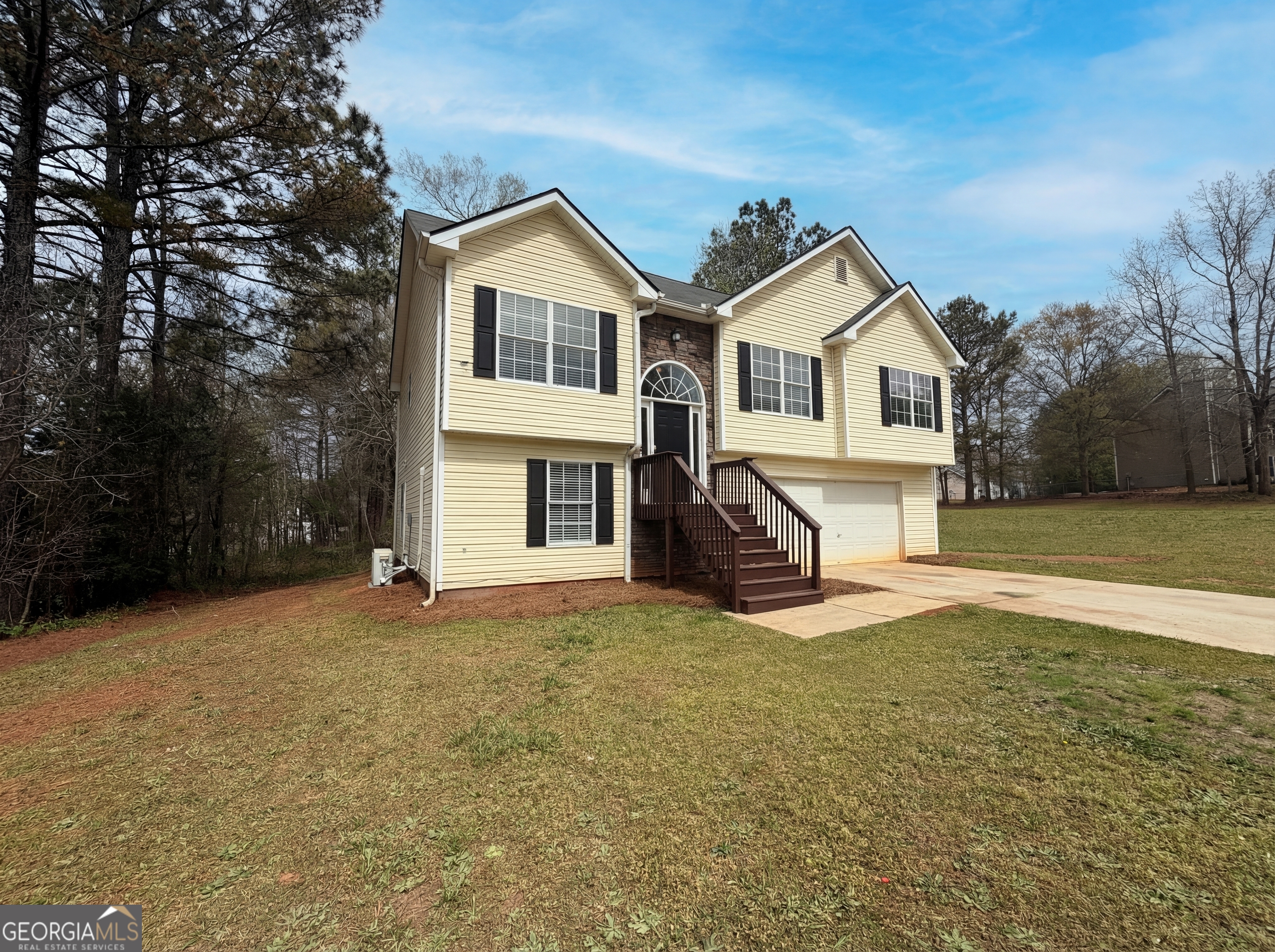 479 Clearwater Way Property Photo 6