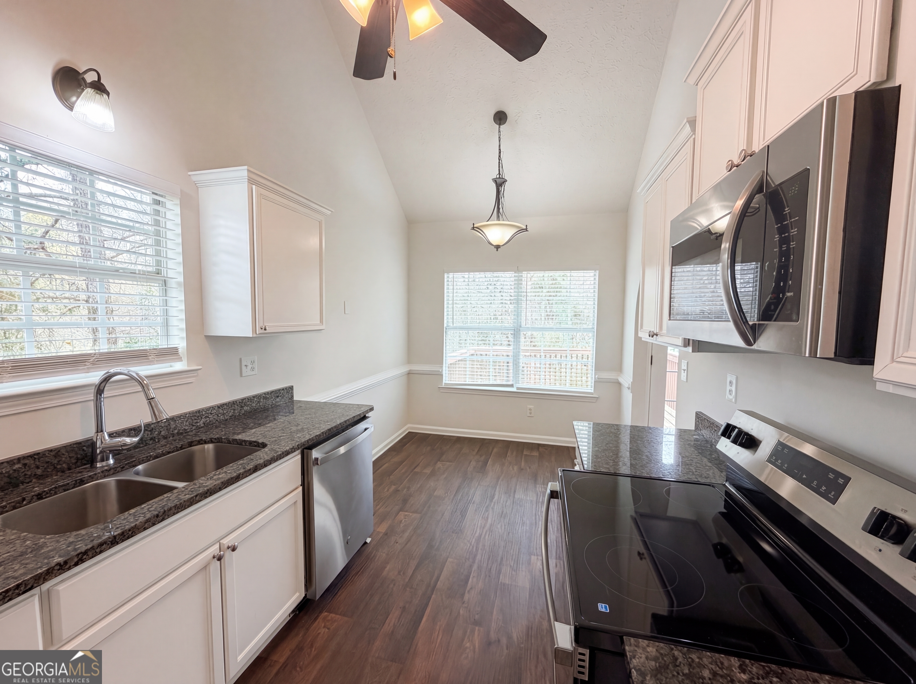 479 Clearwater Way Property Photo 10