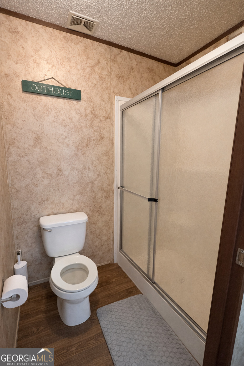 2811 Lyons Center Road Property Photo 7