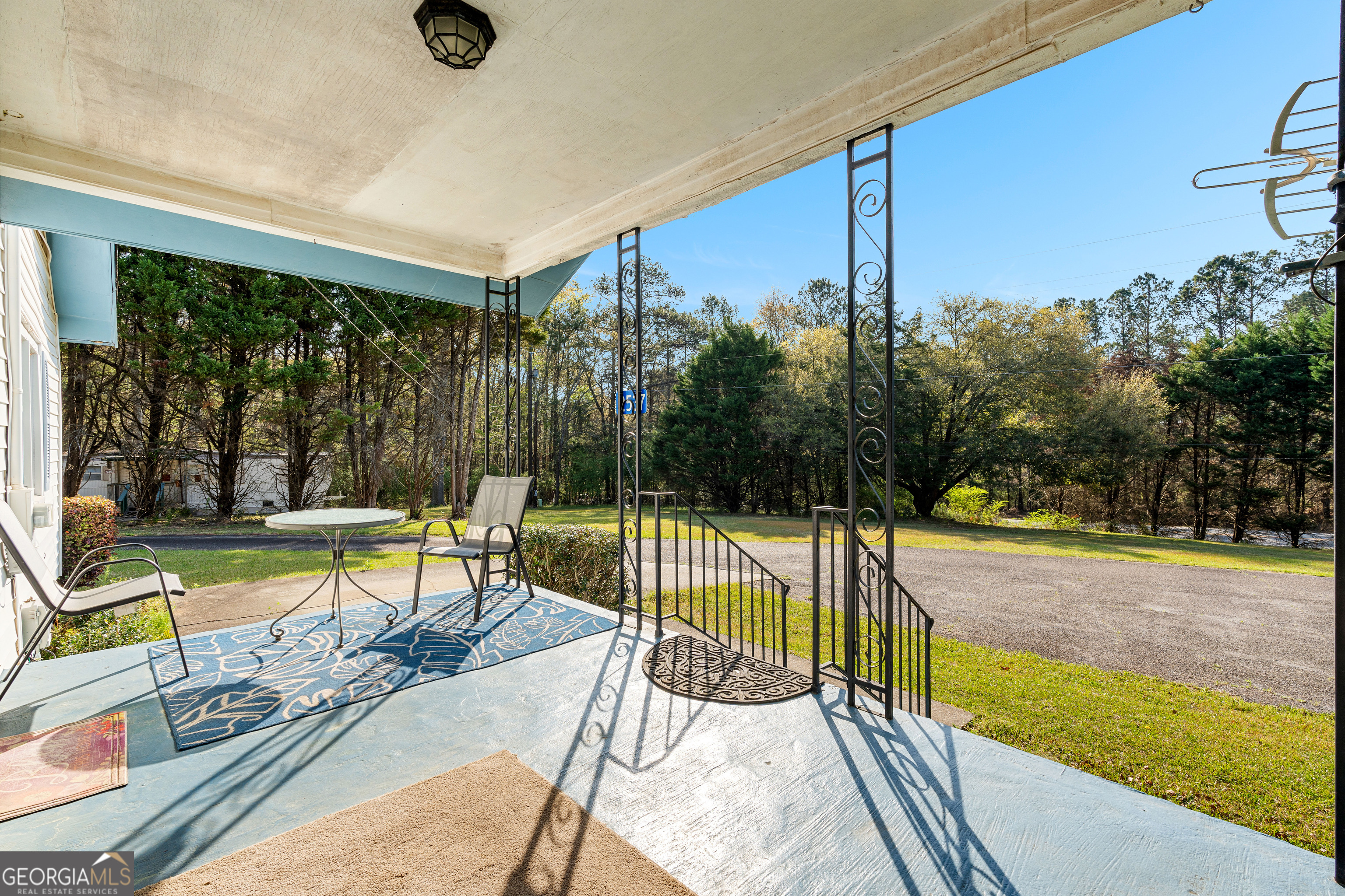 2537 Barnesville Highway Property Photo 2