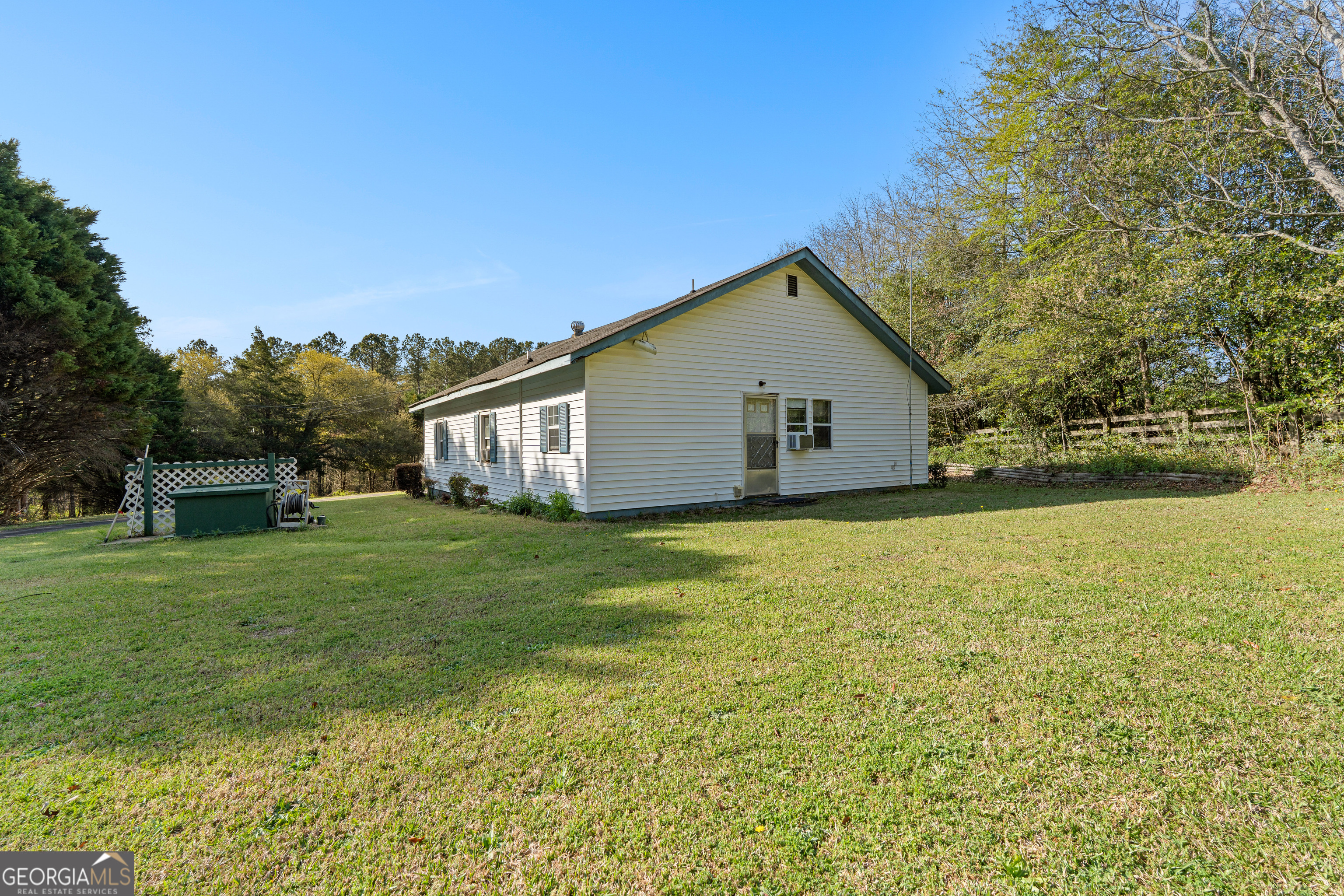 2537 Barnesville Highway Property Photo 23