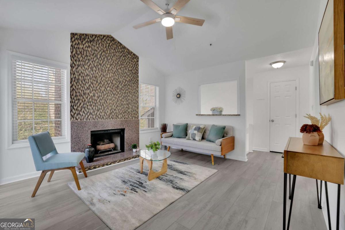 5616 River Heights Crossing Se Property Photo 1