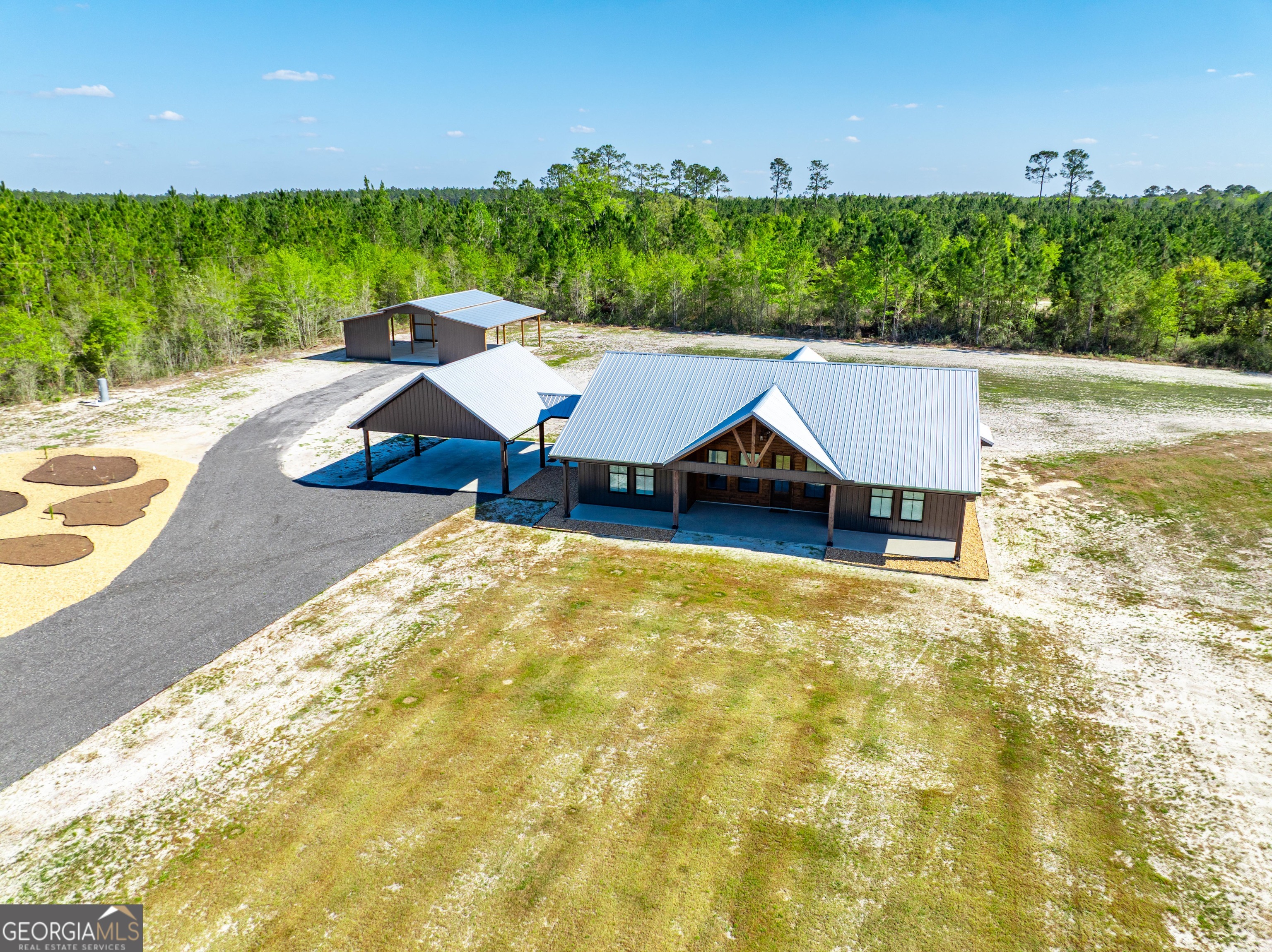 4701 Riggins Road Property Photo 1
