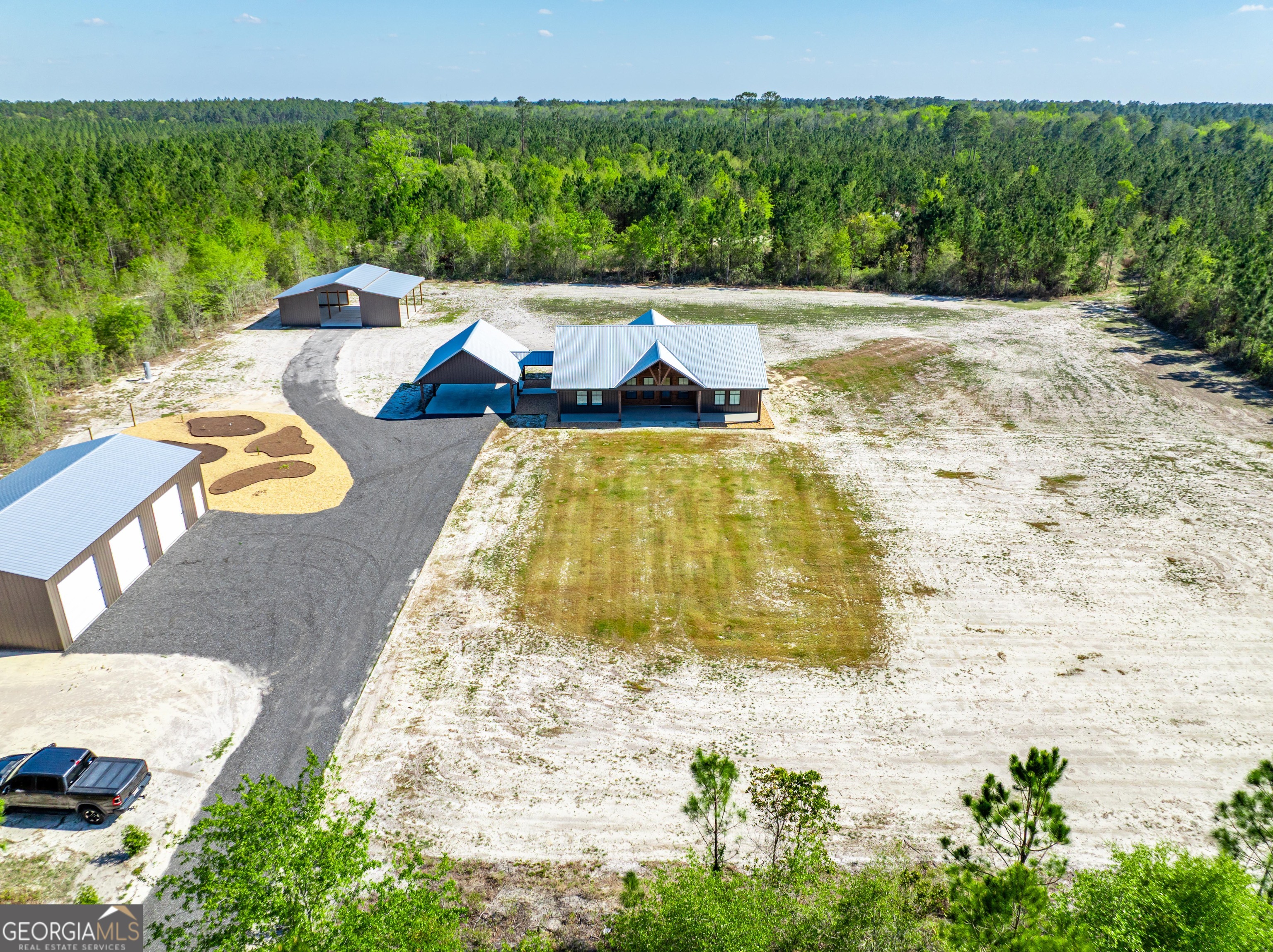 4701 Riggins Road Property Photo 5