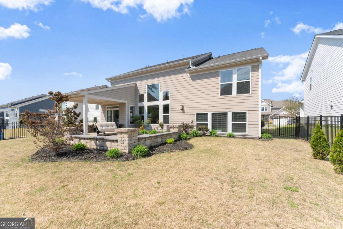147 Michigan Circle Property Photo 3