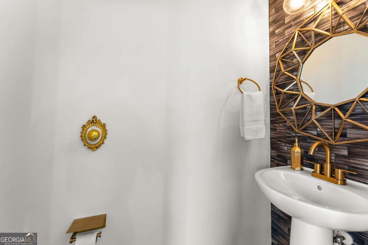 147 Michigan Circle Property Photo 31