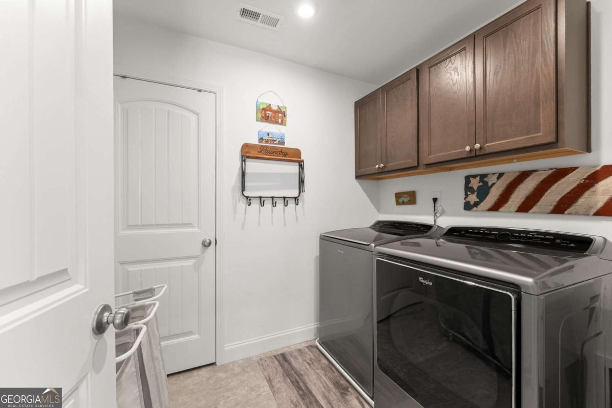 147 Michigan Circle Property Photo 38