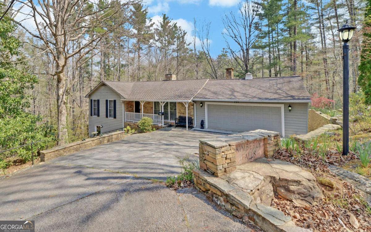 290 Waterfall Drive Property Photo 1