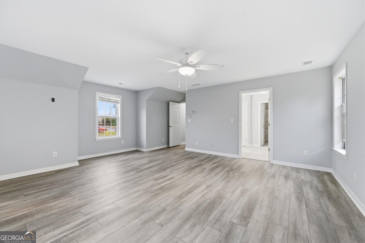 813 Cork Oak Lane Property Photo 18