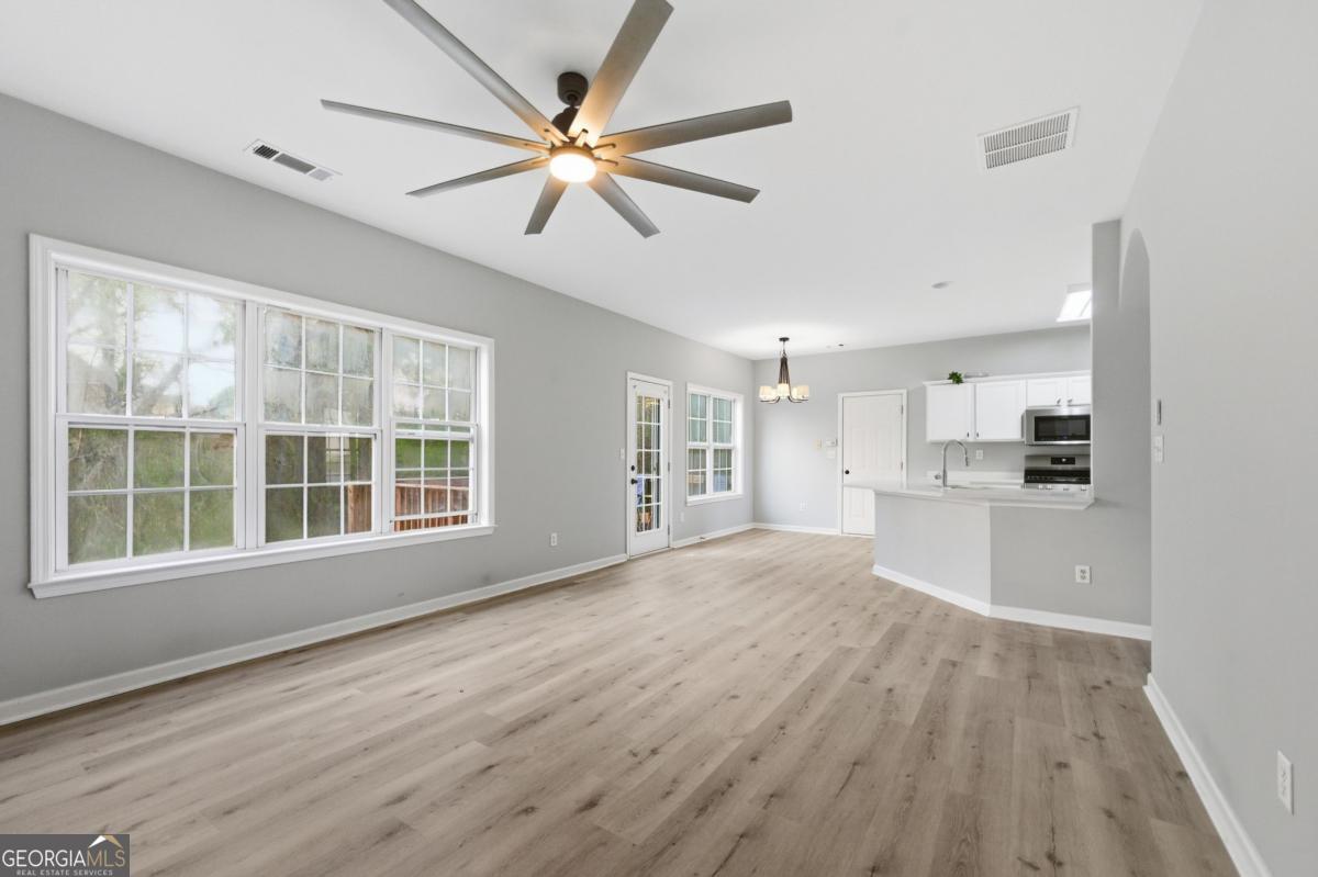 813 Cork Oak Lane Property Photo 19