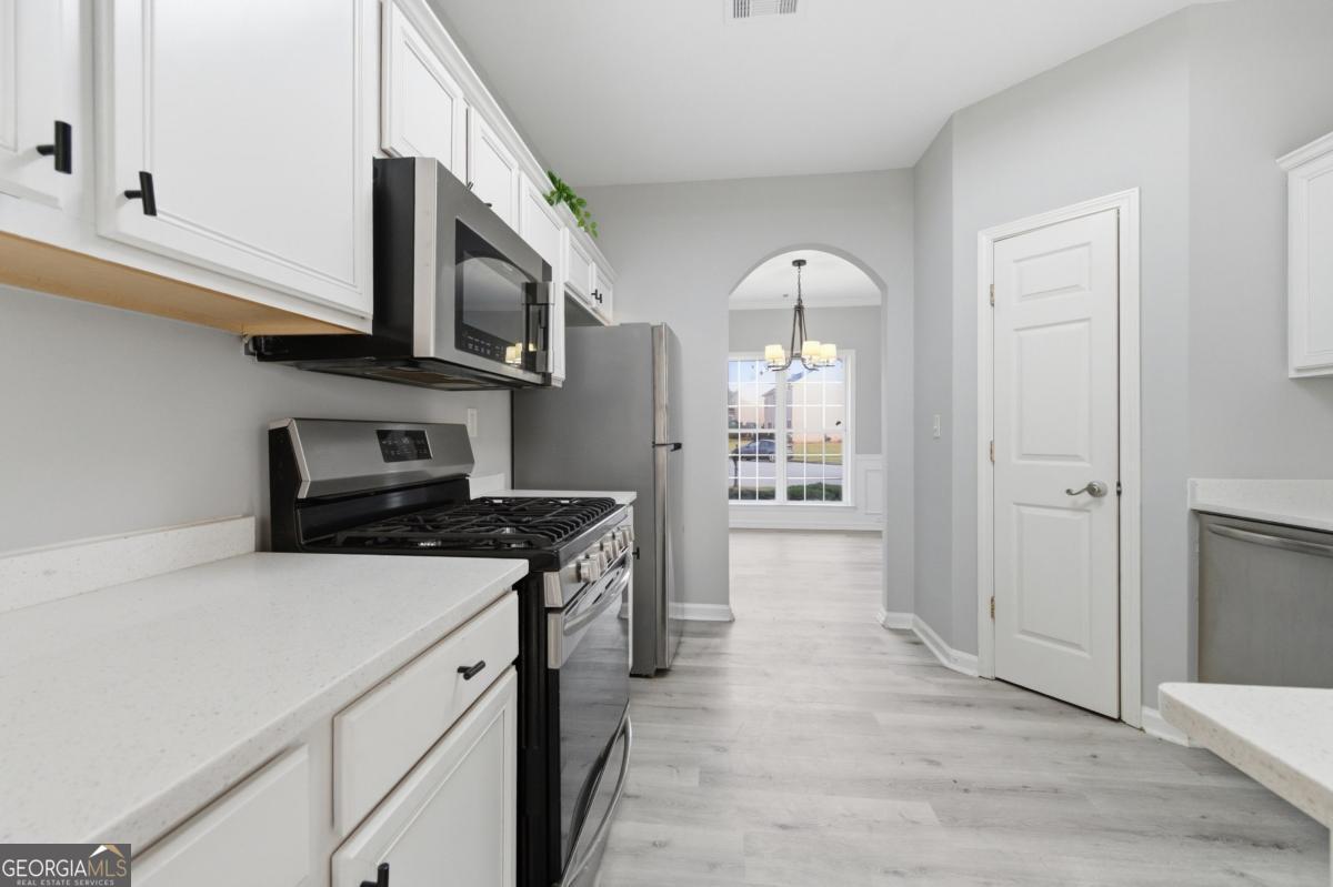 813 Cork Oak Lane Property Photo 34