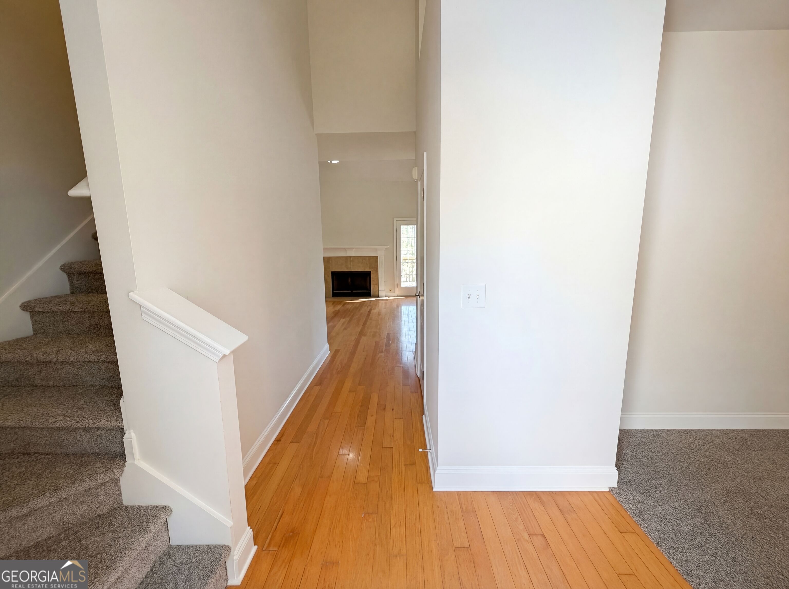 95 Woods Way Property Photo 6