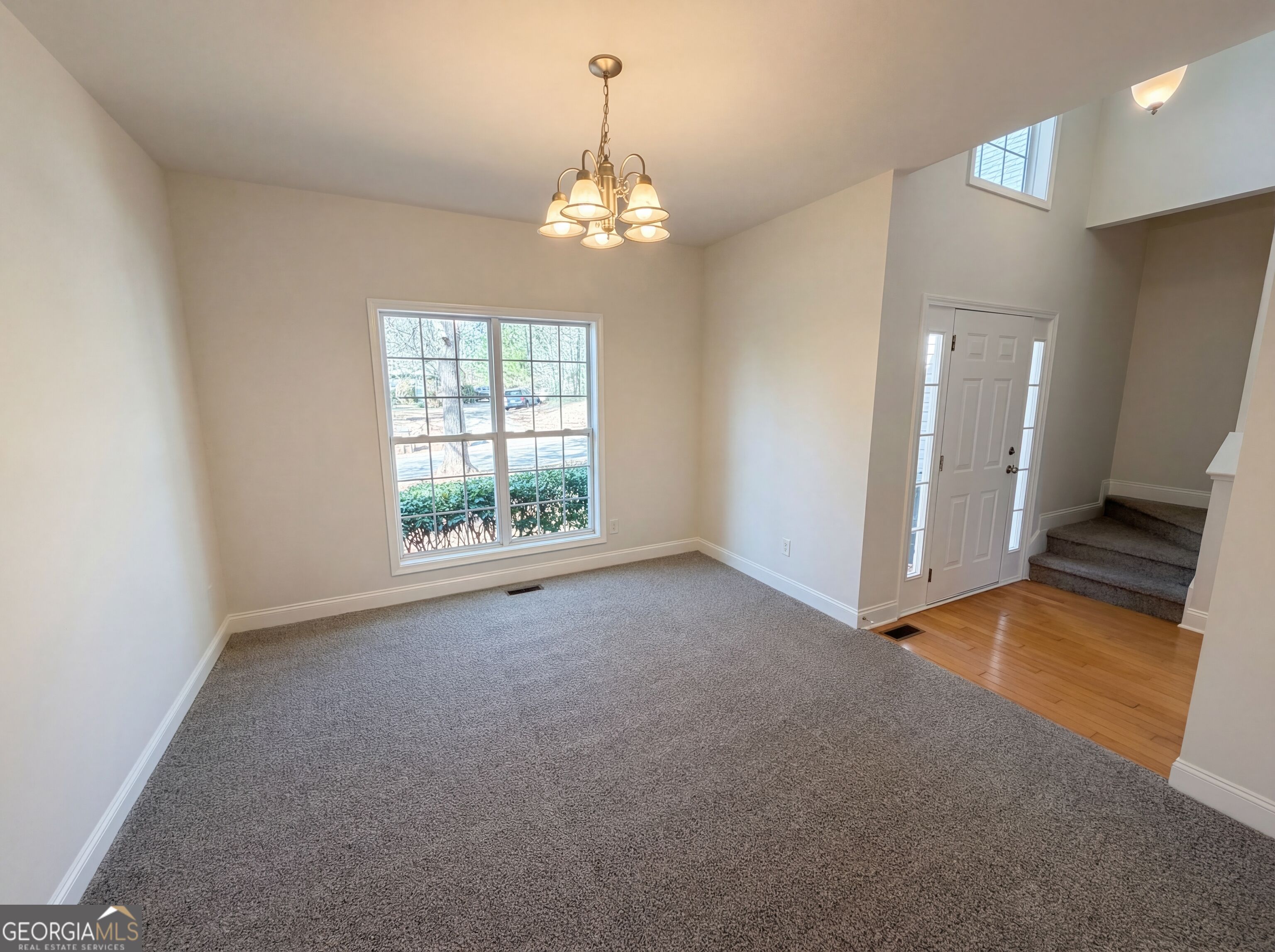 95 Woods Way Property Photo 7