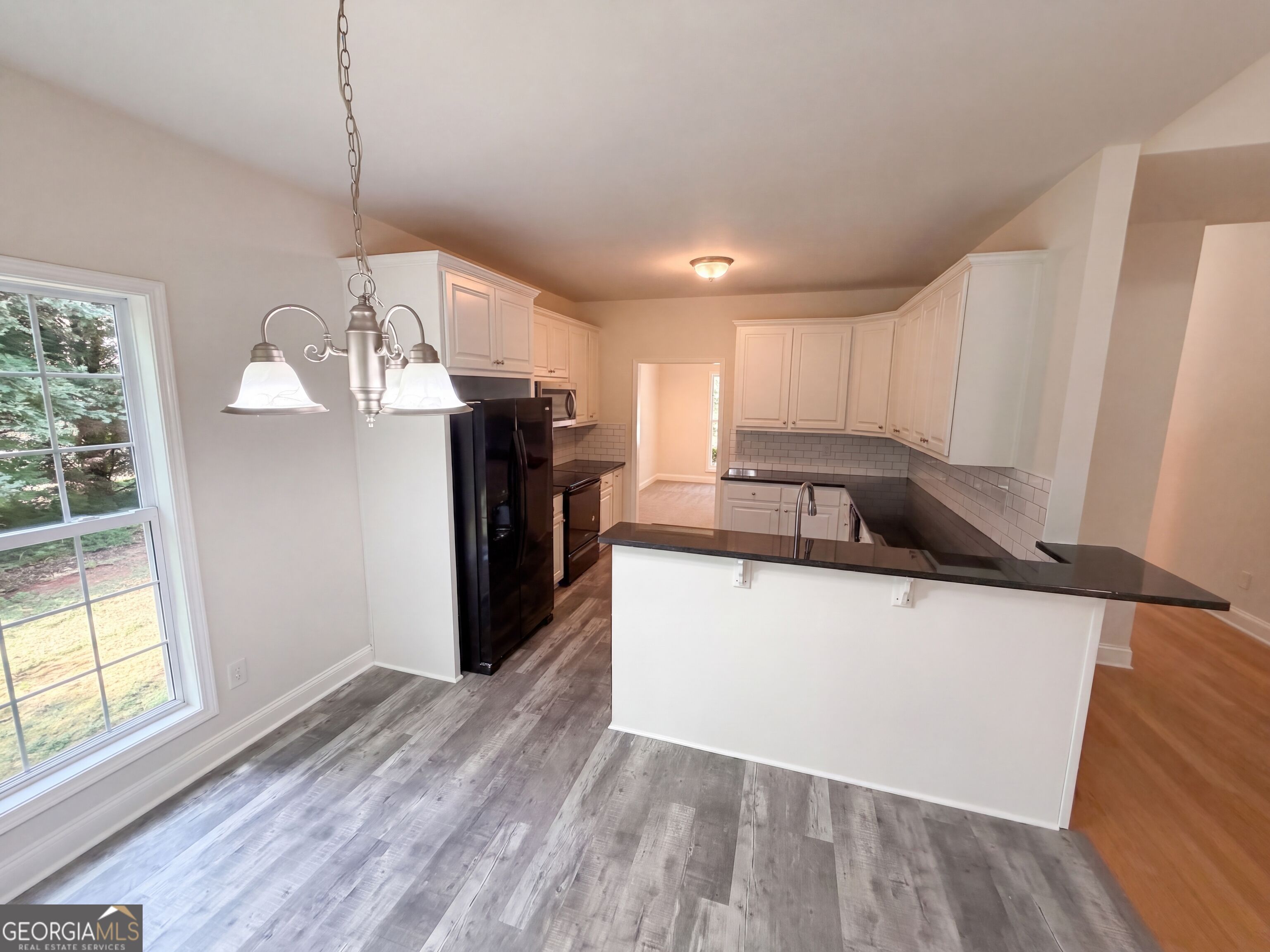 95 Woods Way Property Photo 10