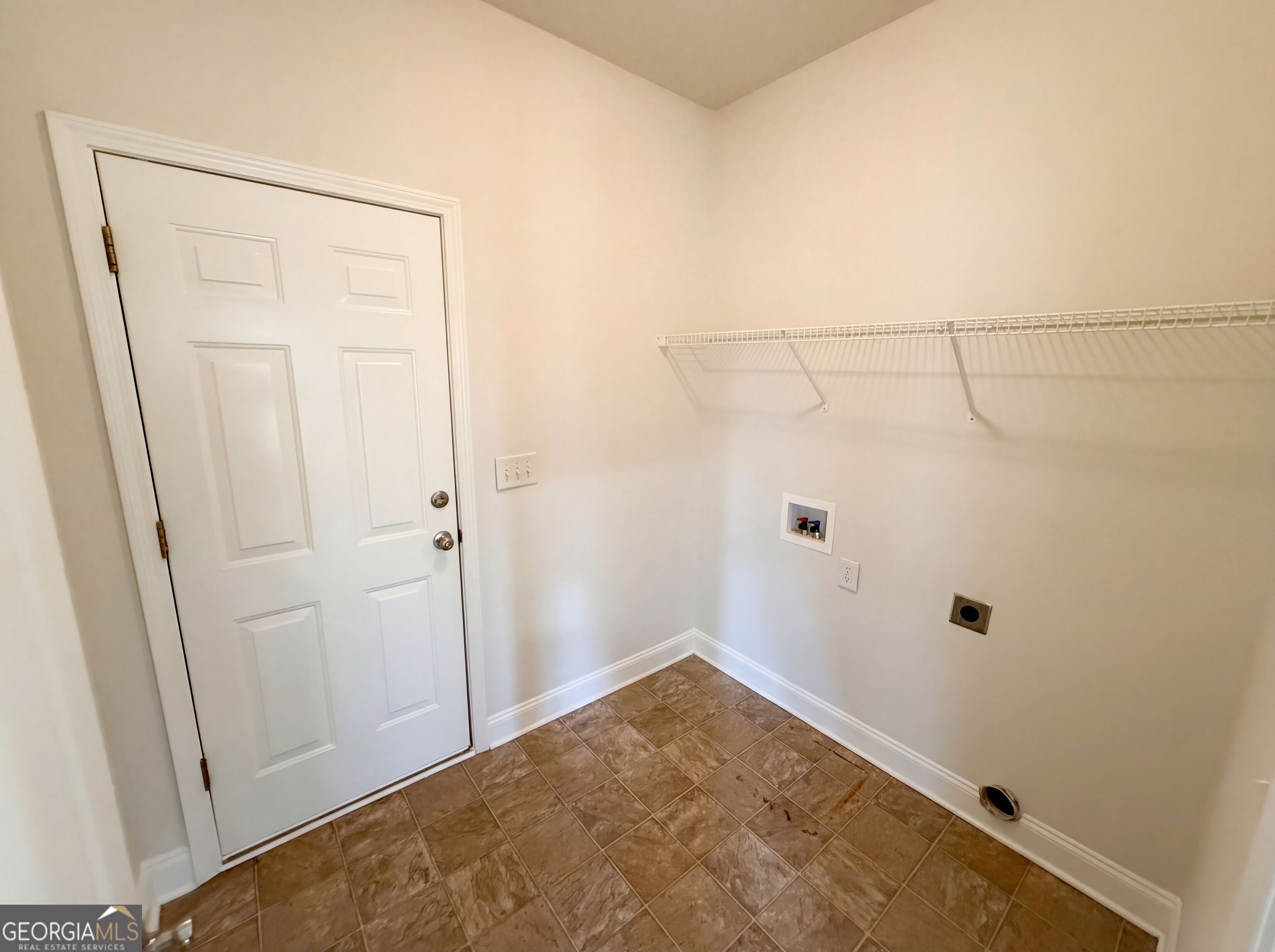 95 Woods Way Property Photo 28
