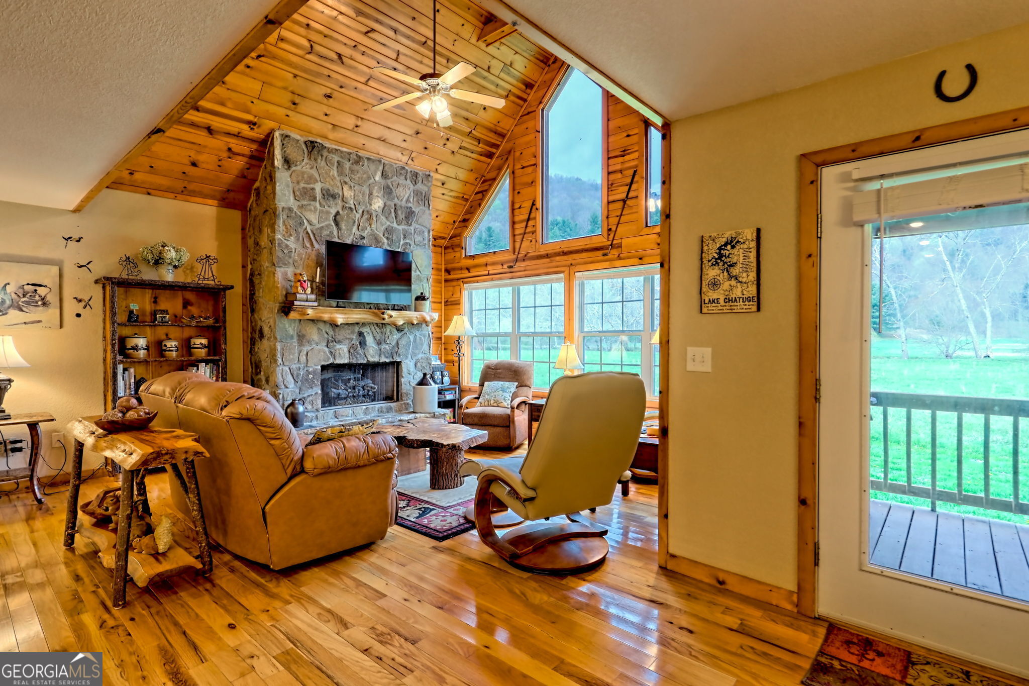 3556 Riverfront Lane Property Photo 14