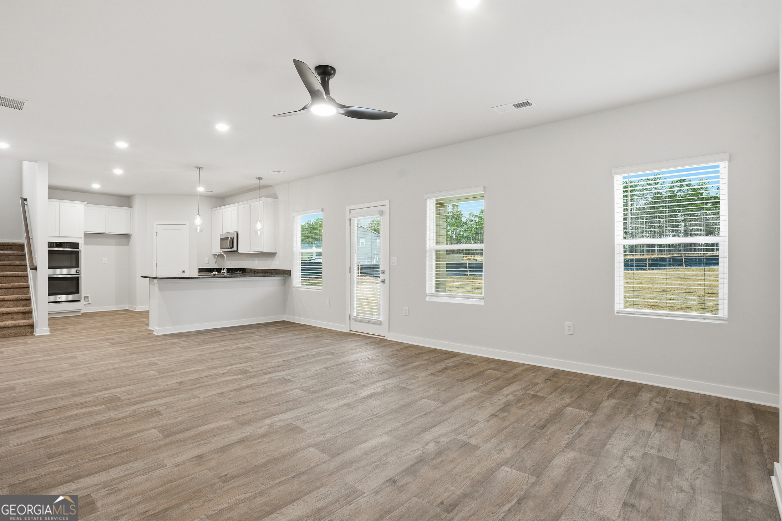 331 Jarrett Street Property Photo 6
