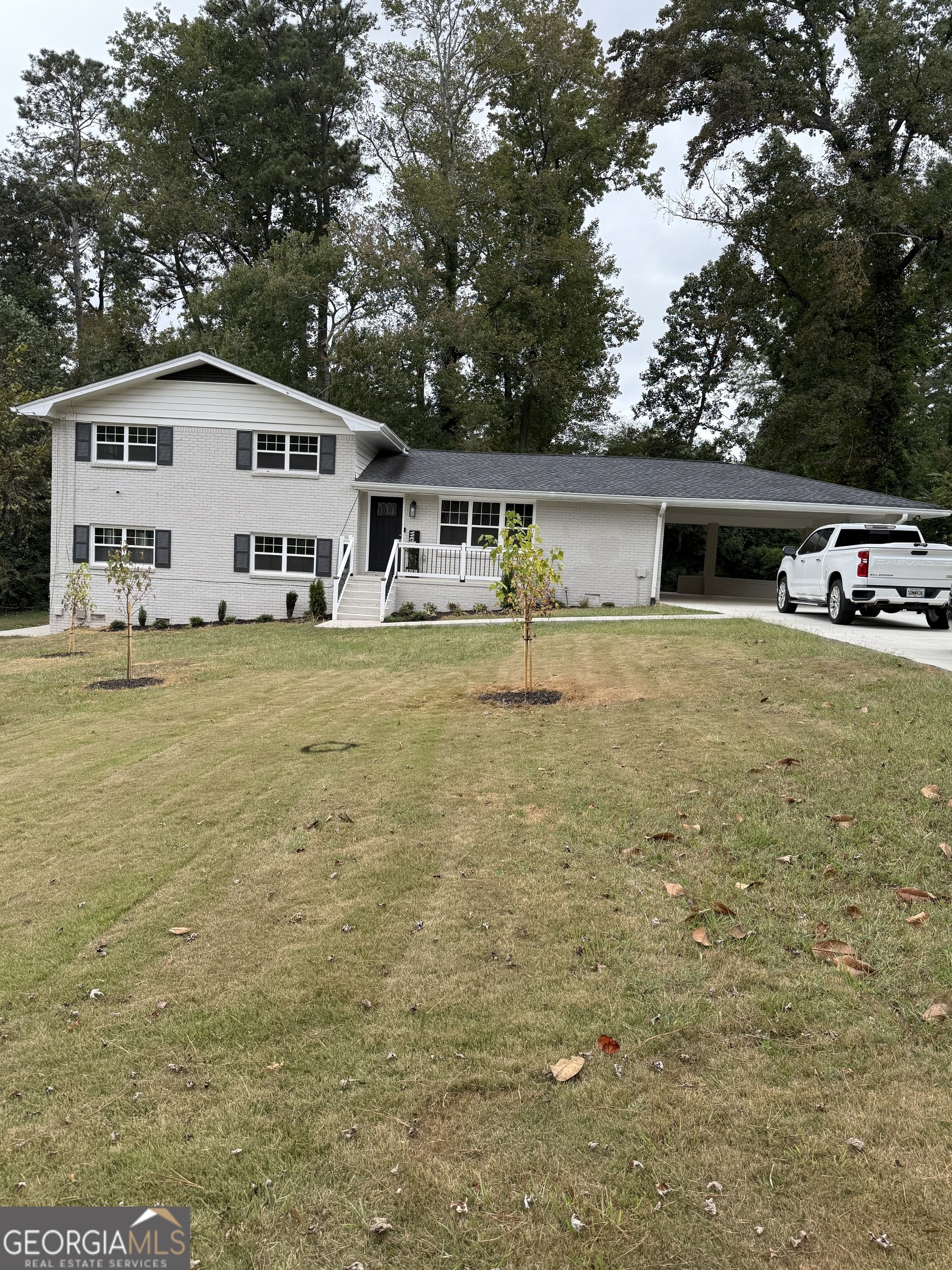 755 Valley Creek Drive Property Photo 1