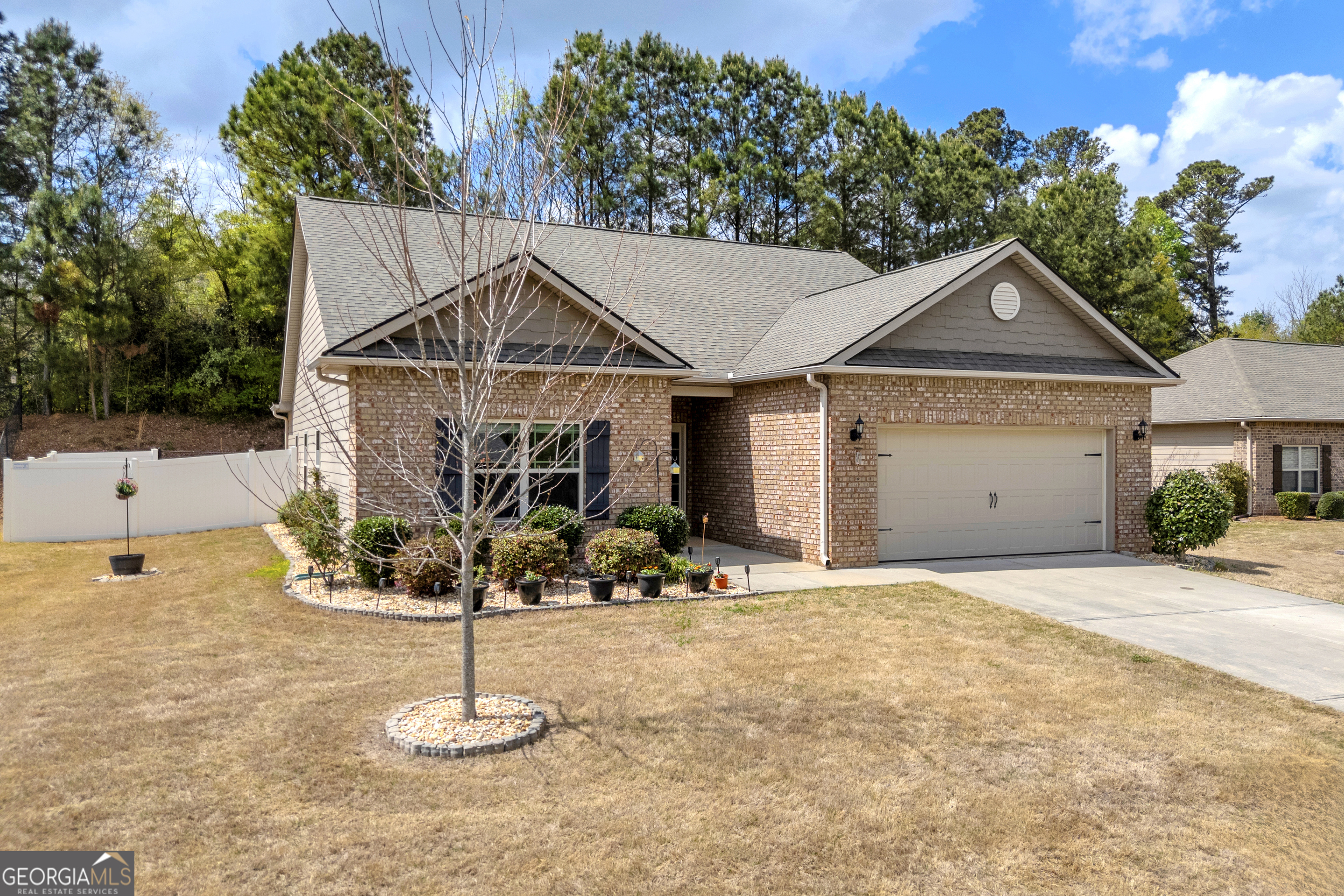 825 Hidden Hollow Circle Property Photo 1
