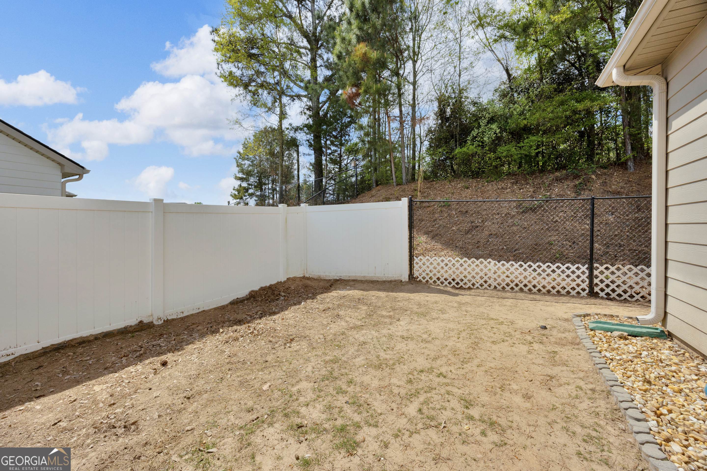 825 Hidden Hollow Circle Property Photo 4