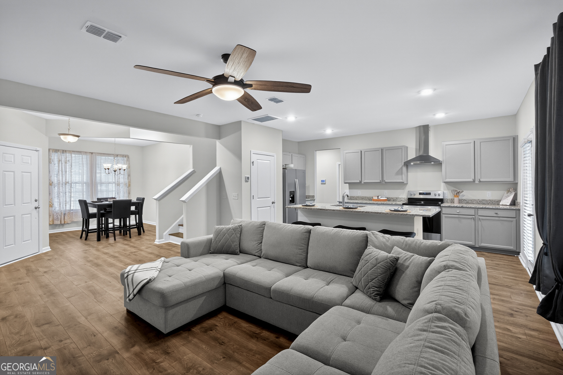 312 Serengeti Boulevard Property Photo 6