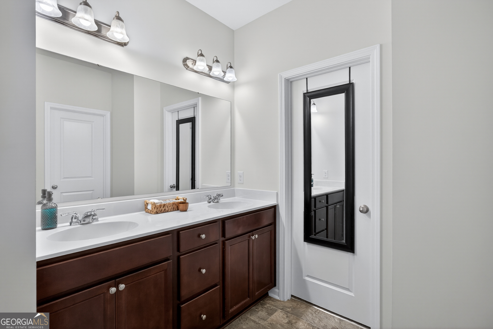 312 Serengeti Boulevard Property Photo 33
