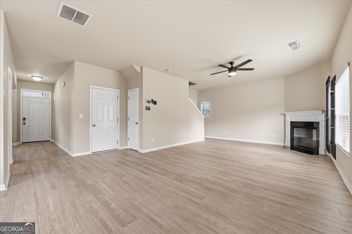 2466 Foxy Drive Property Photo 8