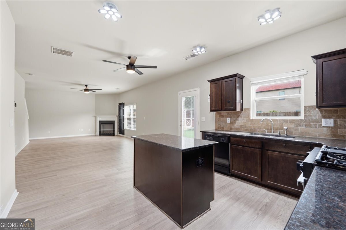 2466 Foxy Drive Property Photo 12