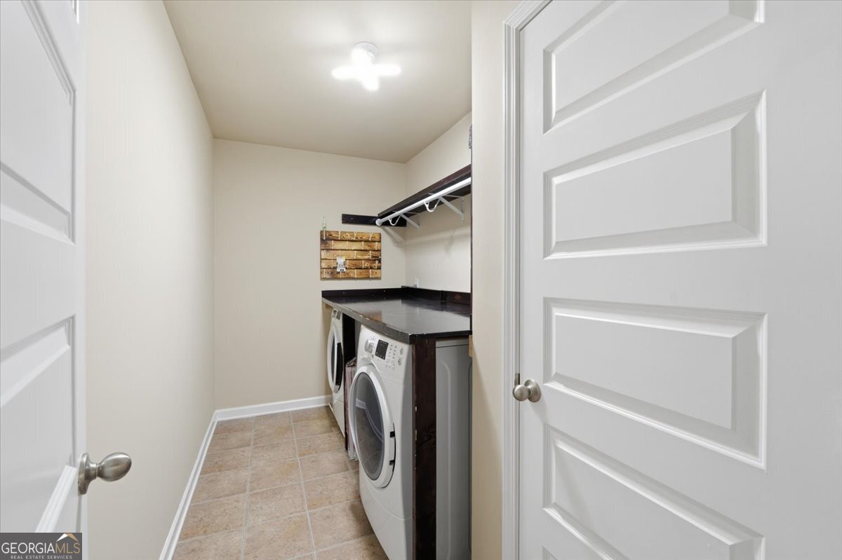 2466 Foxy Drive Property Photo 26