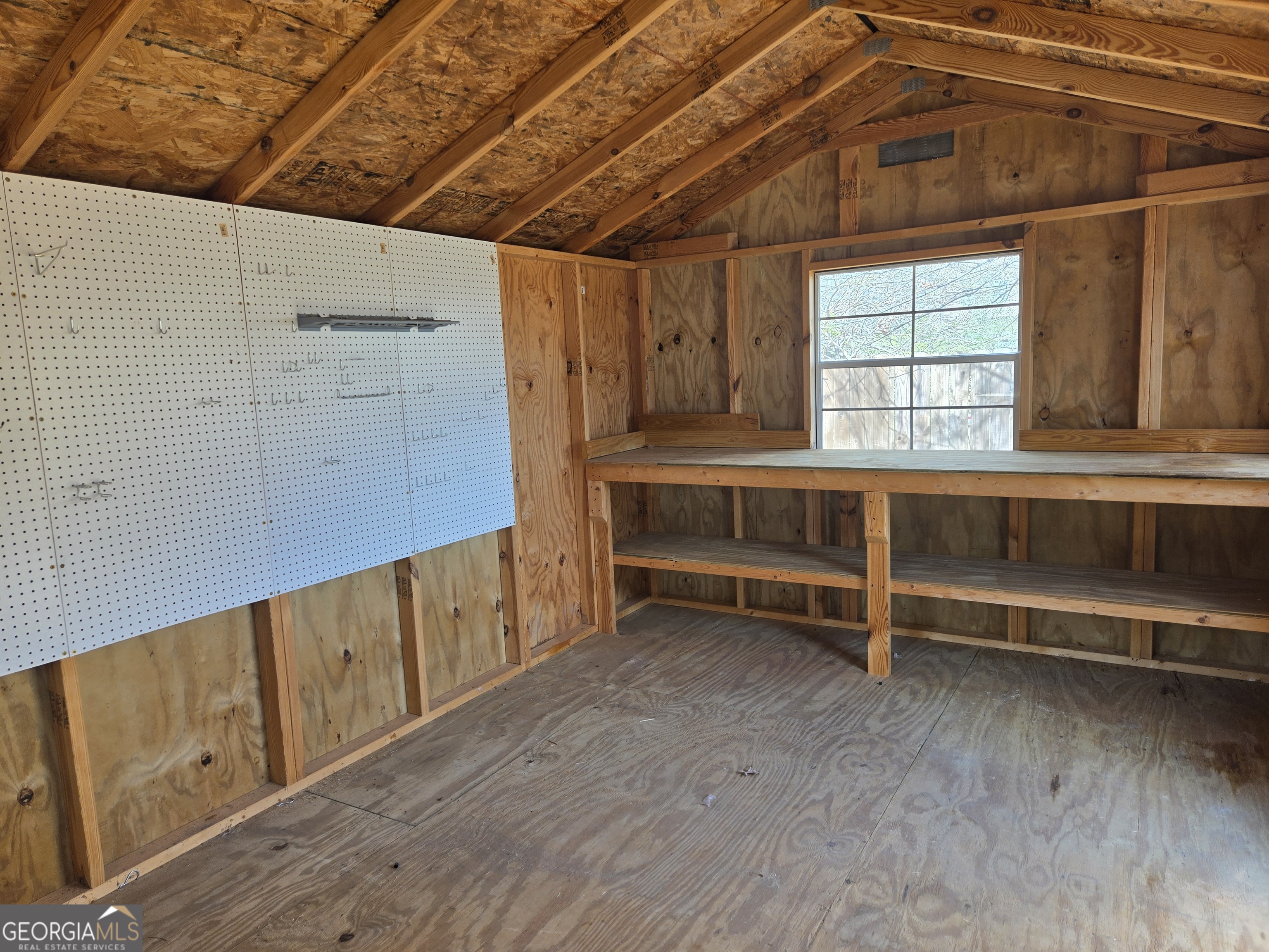 2466 Foxy Drive Property Photo 32