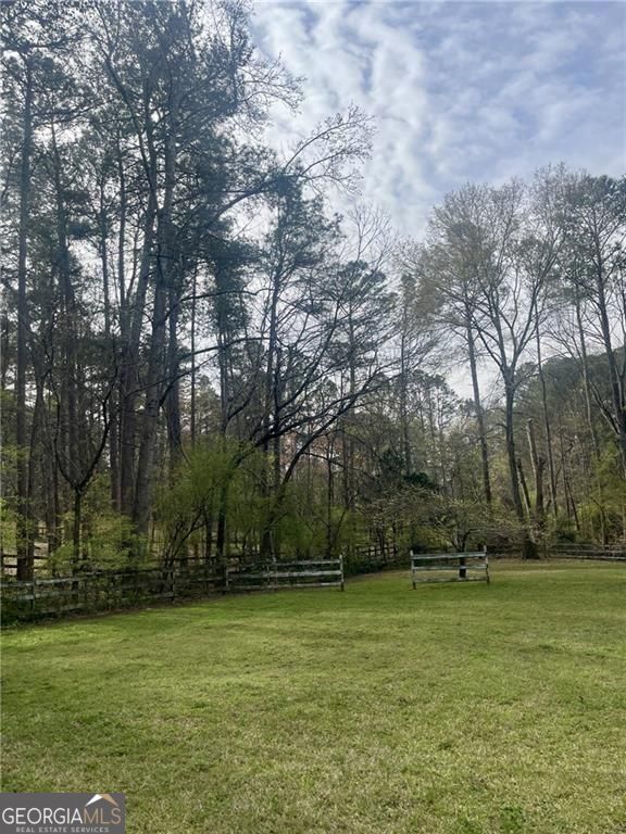16040 Henderson Road Property Photo 12